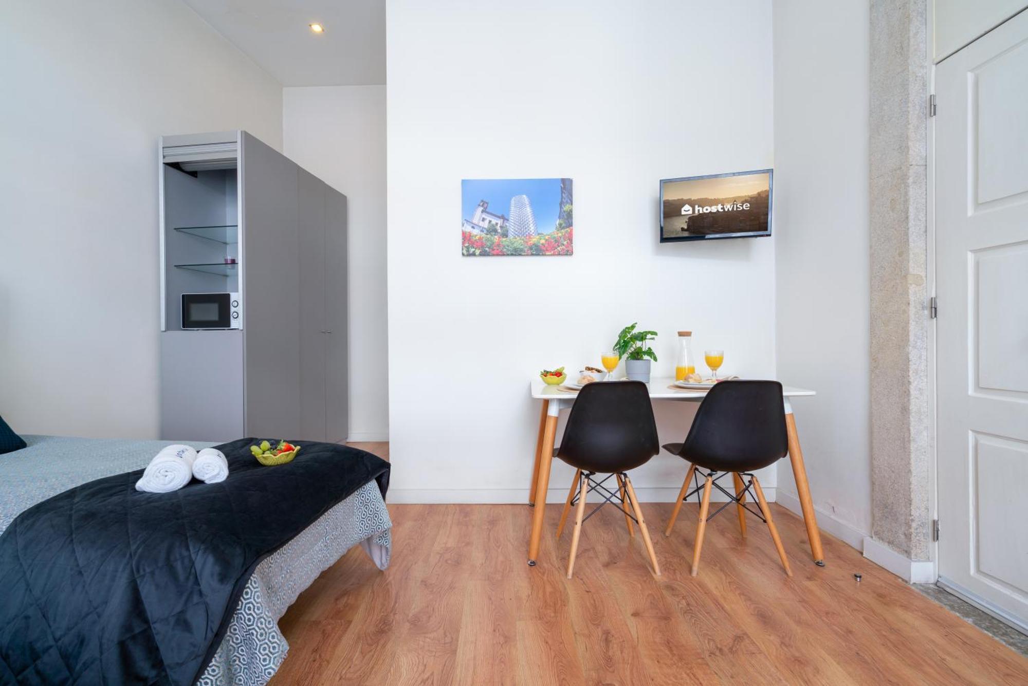 Host Wise - Sweet Bright Flats - City Center Porto Ruang foto
